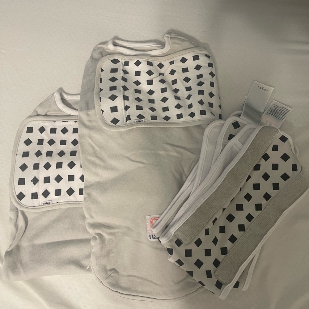 Nanit bundle - sleep sacks and chest straps
